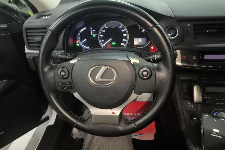 雷克萨斯CT 2017款 CT200h 精英版 单色 国V中控内饰13