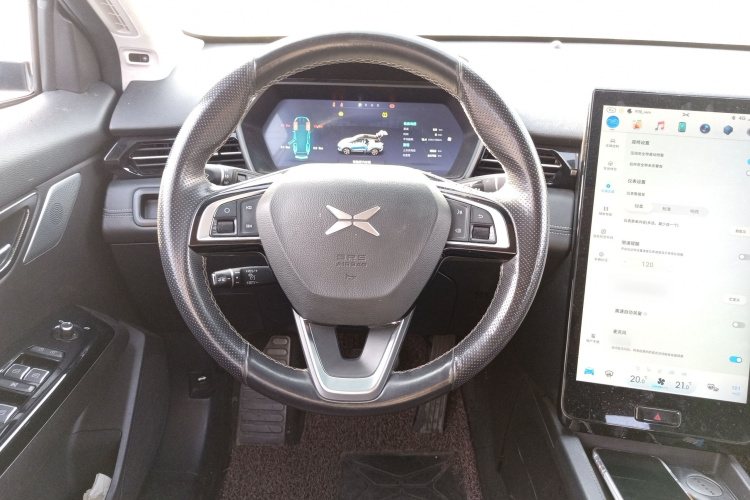 小鹏G3 2020款 400 尊享版中控内饰13
