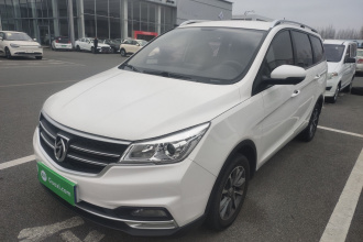 宝骏730 2021款 1.5L 手动时尚型 7座