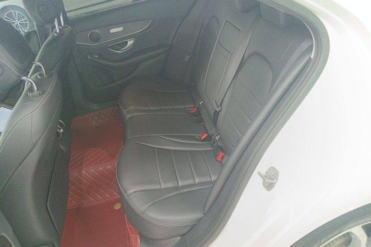 奔驰C级 2018款 C 180 L 时尚型运动版中控内饰21