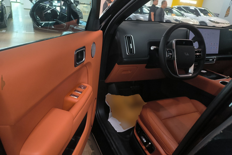 理想汽车 理想L7 2023款 Air中控内饰20