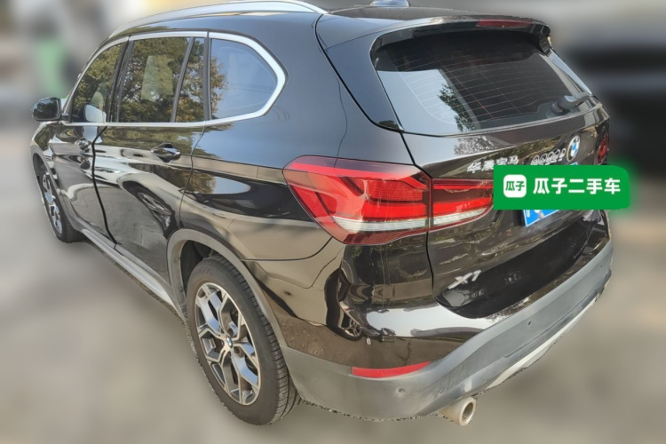 宝马X1 2020款 sDrive20Li 尊享型车身外观6003