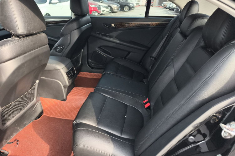 红旗H7 2021款 1.8T 公务版中控内饰7003