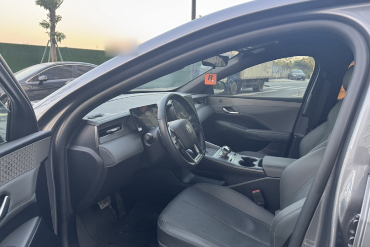 比亚迪 秦PLUS 2025款 EV 智驾版 420KM领先型中控内饰7002