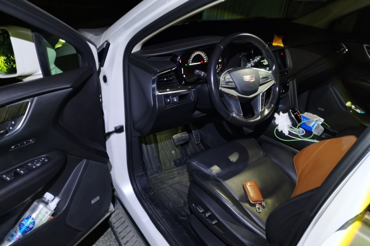 凯迪拉克XT5 2017款 周年庆版 28T 四驱豪华型中控内饰7003