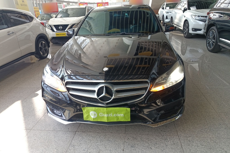 奔驰E级 2015款 改款 E 260 L 运动型车身外观2