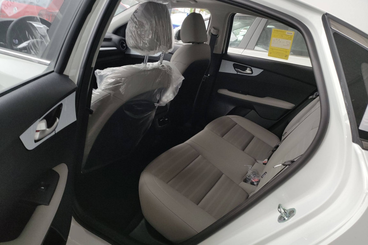 起亚K3 2024款 1.5L CVT豪华智享版中控内饰21