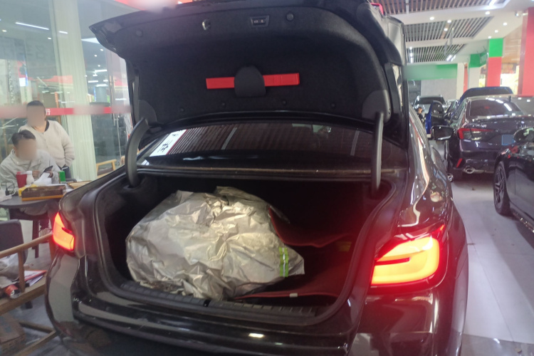 宝马5系 2023款 530Li 领先型 M运动套装局部细节23