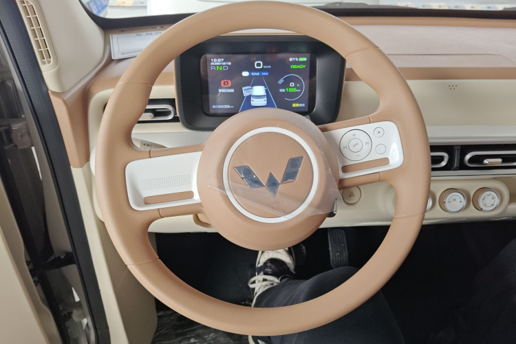 五菱汽车 宏光MINIEV 2024款 第三代 215km 青春版中控内饰13