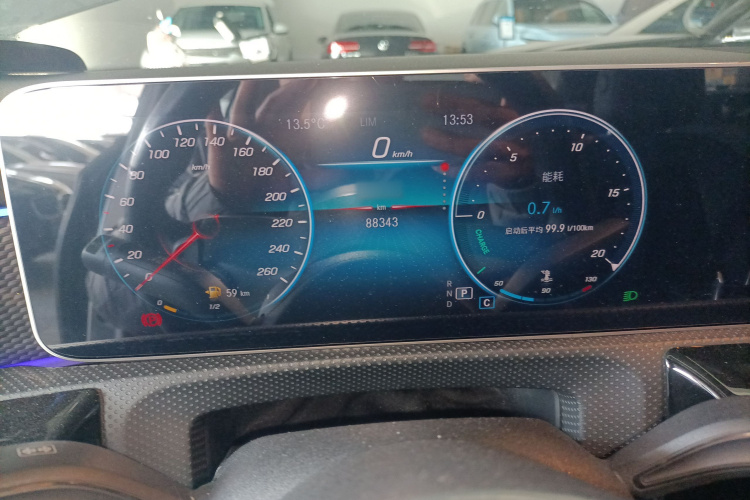 奔驰A级 2020款 改款 A 180 L 运动轿车特殊配置局部细节14