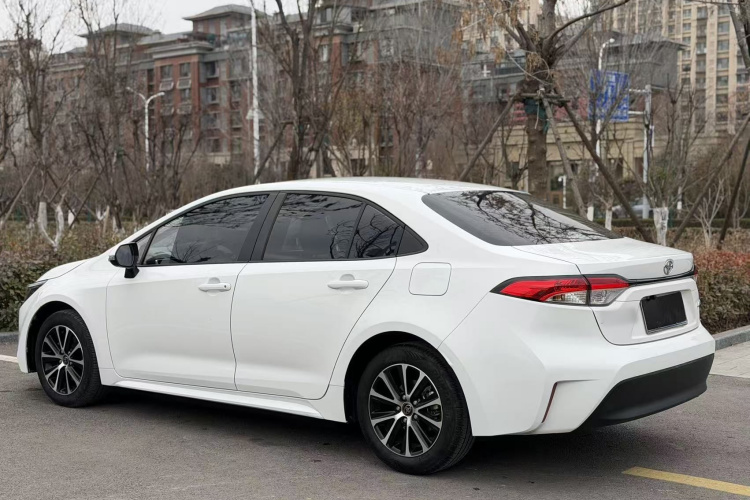 丰田 雷凌 2023款 TNGA 1.5L CVT领先版车身外观6004