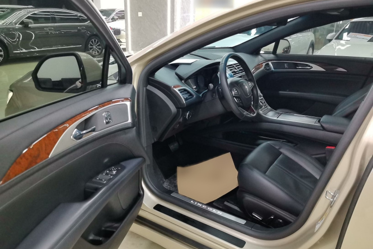 林肯MKZ 2017款 2.0T 尊享版中控内饰7002