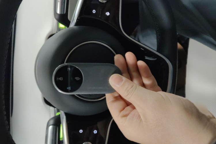 鸿蒙智行 享界S9 2024款 纯电 Ultra 四驱旗舰版中控内饰7001