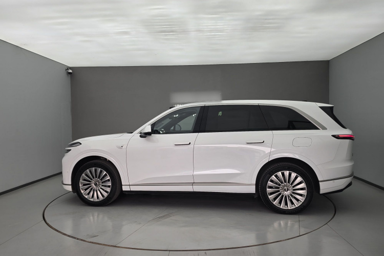 乐道L90 2025款 Ultra 六座版车身外观6006