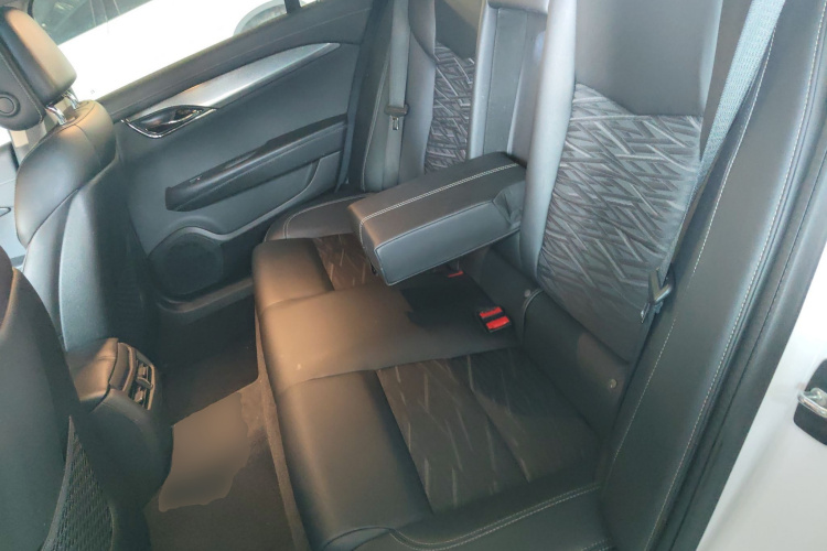 凯迪拉克ATS-L 2017款 28T 技术型中控内饰21