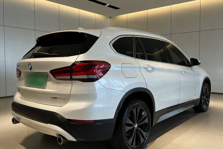 宝马X1 2020款 sDrive20Li 时尚型车身外观6003