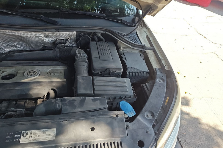 大众 途观 2013款 1.8TSI 自动两驱舒适版机舱底盘26