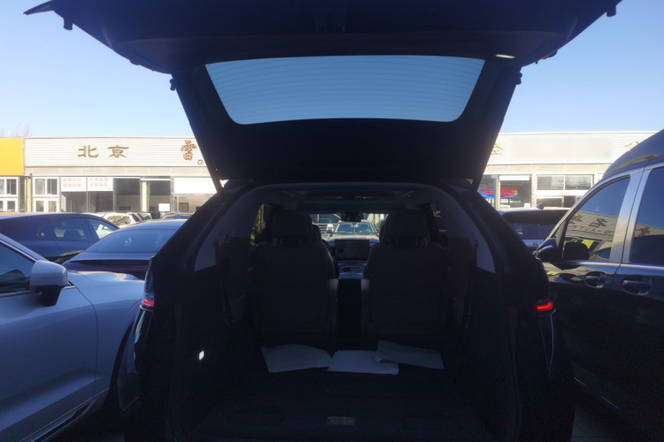 小鹏X9 2025款 740超长续航 Max机舱底盘23