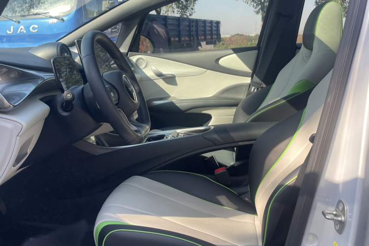 比亚迪 海豚 2021款 405km 时尚版中控内饰7001