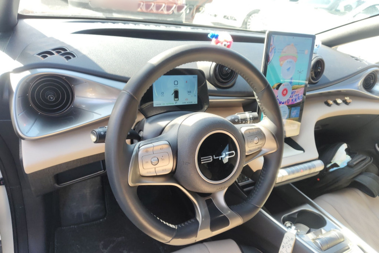 比亚迪 海豚 2023款 420km 时尚版局部细节13