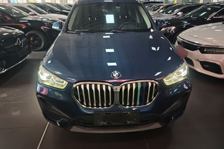 宝马X1 2021款 sDrive25Li 领先型车身外观6001