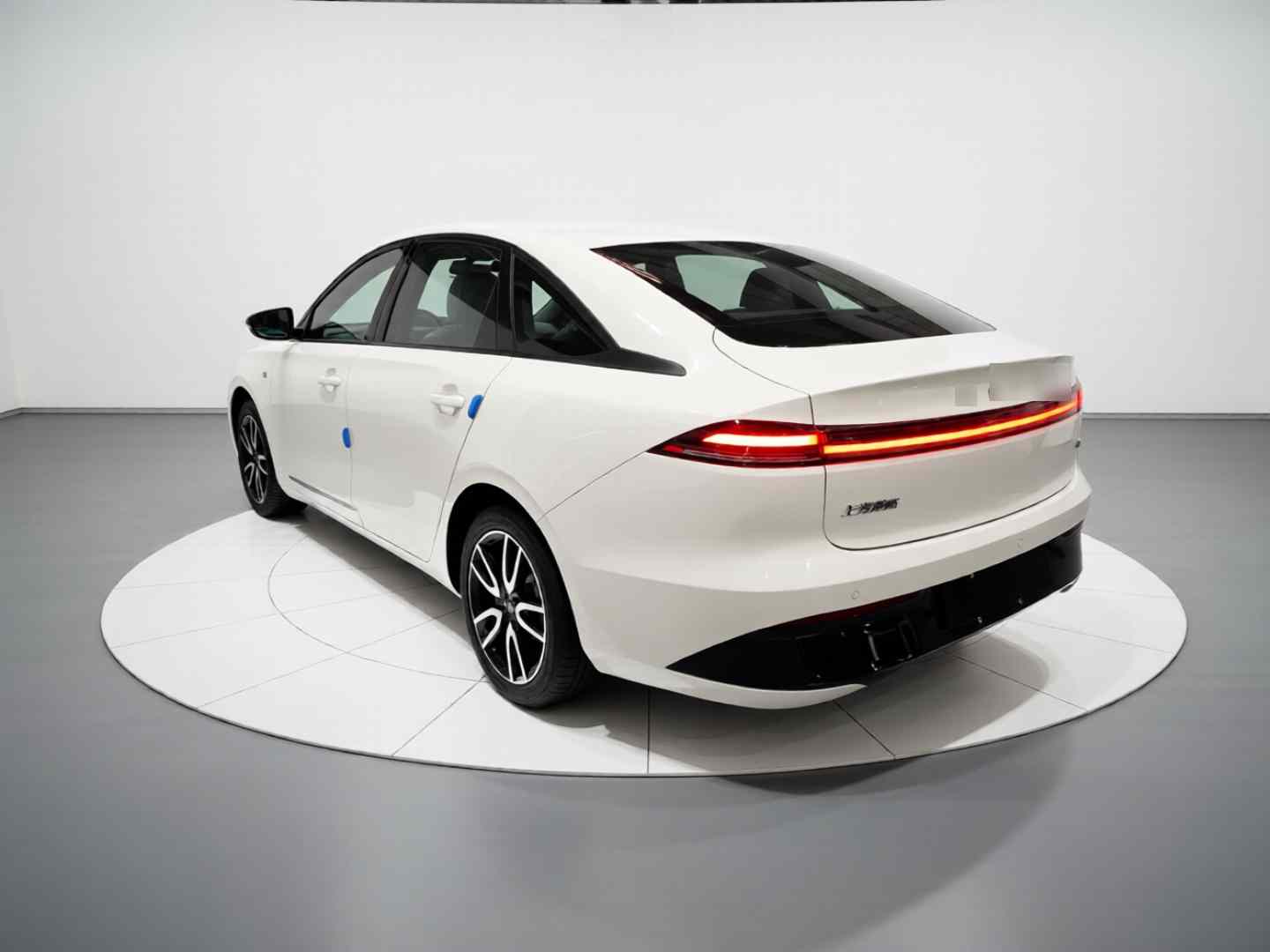 荣威D6 2025款 450km 尊享版(3)