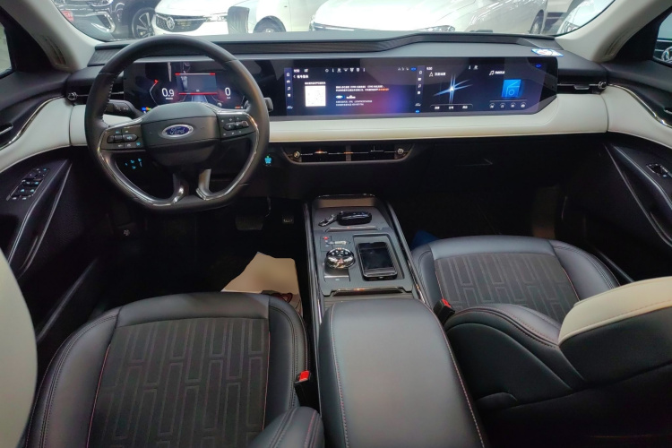 福特 蒙迪欧 2022款 改款 EcoBoost 245 豪华型中控内饰12
