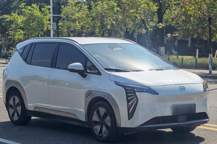 埃安 AION Y 2023款 Plus 510 乐享版车身外观6002