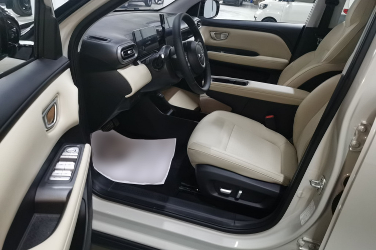 五菱汽车 五菱缤果PLUS 2024款 330km 五座版中控内饰19