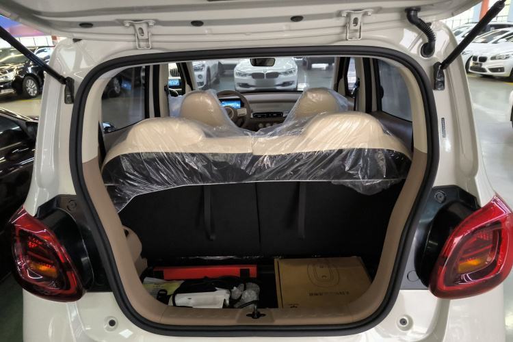 五菱汽车 宏光MINIEV 2025款 四门版 进阶款机舱底盘23