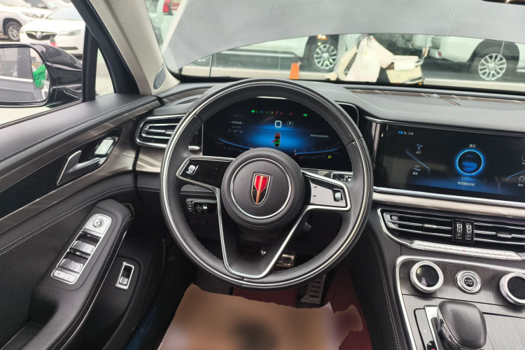 红旗H9 2022款 2.0T 智联旗享版中控内饰13