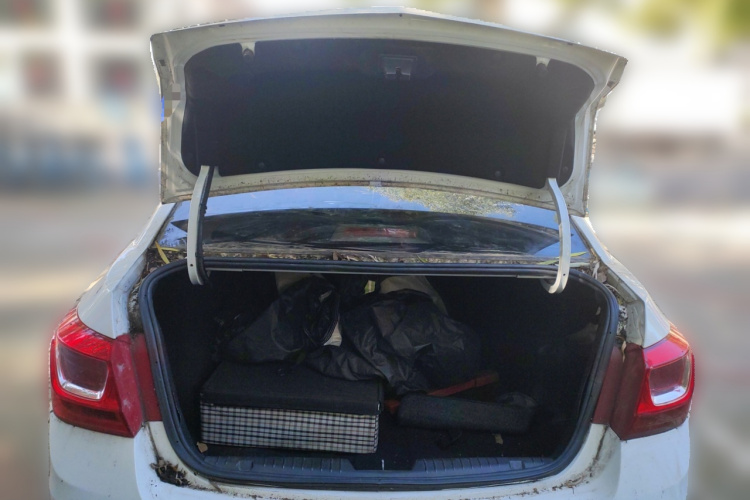 雪佛兰 科鲁兹 2015款 1.5L 经典 SL MT中控内饰23