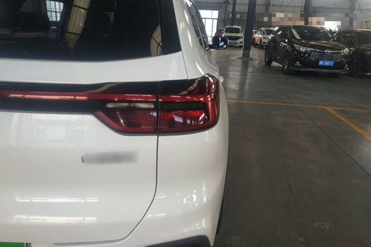 奇瑞 瑞虎8 2018款 1.5TCI 手动特供版 5座车身外观9