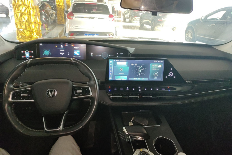 长安UNI-K 2023款 2.0T 两驱悦尚型中控内饰12
