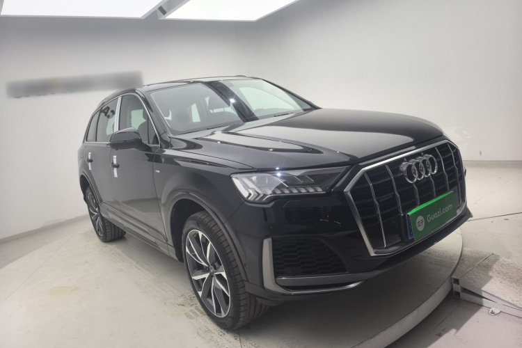 奥迪Q7 2021款 55 TFSI quattro S line运动型车身外观6002