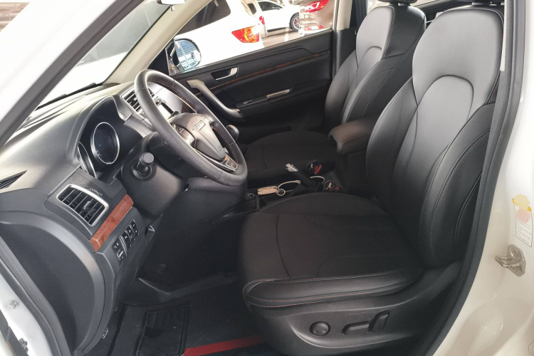 哈弗H6 2017款 红标 运动版 1.5T 手动两驱精英型局部细节19