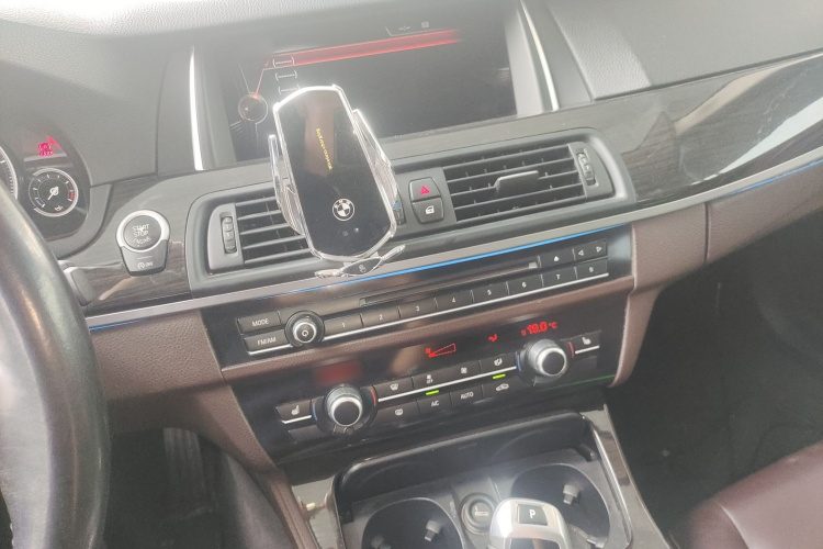 宝马5系 2017款 525Li 豪华设计套装局部细节16