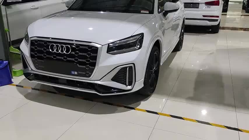 奥迪Q2L 2023款 35TFSI 进取动感型实拍1