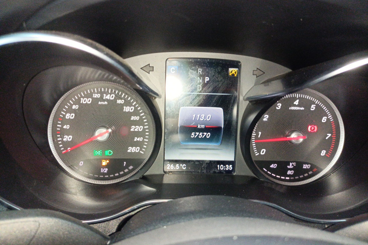 奔驰C级 2018款 C 200 L 运动版局部细节14