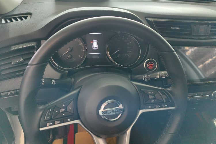 日产 奇骏 2023款 经典 2.0L 两驱智联臻享版局部细节14