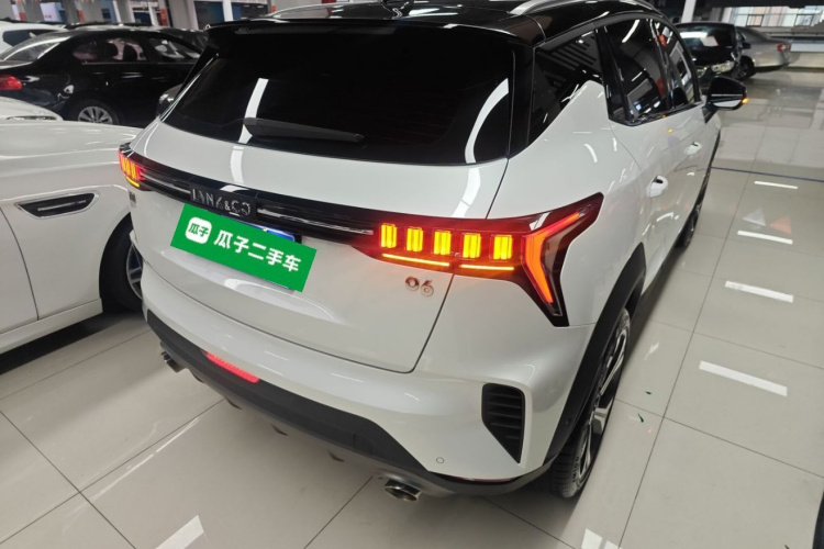 领克06 2023款 Remix 1.5T 劲Halo车身外观7