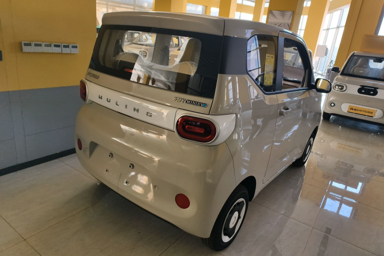 五菱汽车 宏光MINIEV 2024款 第三代 215km 青春版车身外观7