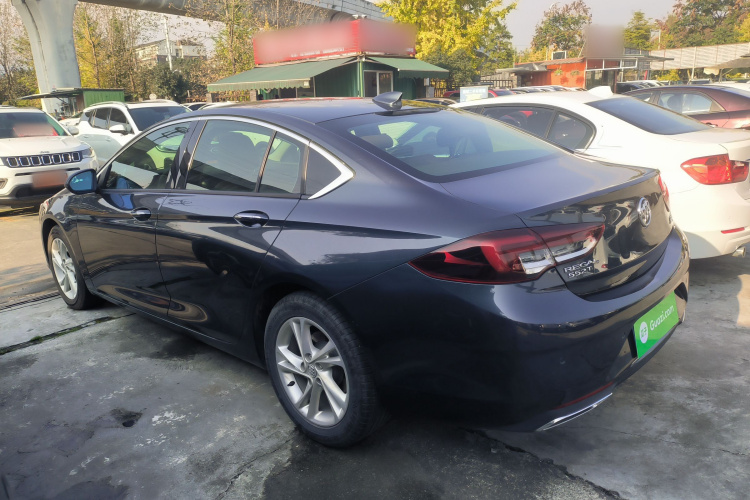 别克 君威 2020款 552T 豪华型车身外观4