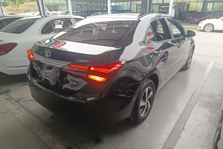 丰田 雷凌 2017款 改款 185T CVT精英版 国V车身外观7