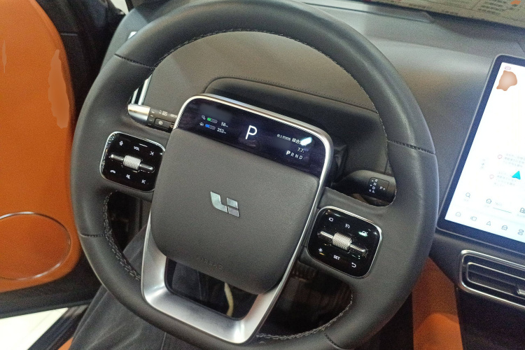 理想汽车 理想L8 2023款 Max局部细节13