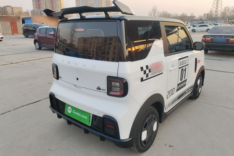 吉利银河 2025款 210km 熊猫卡丁车身外观6005