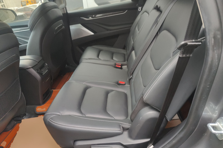 上汽大通MAXUS D90 2017款 2.0T 自动四驱 天狼星中控内饰7004