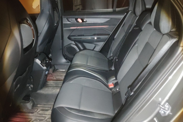 领克01 2021款 2.0TD 四驱劲Halo中控内饰21