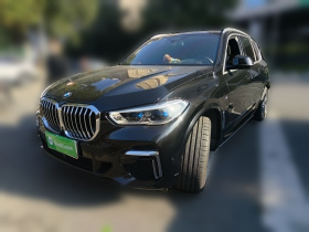 宝马X5 2022款 改款 xDrive 40Li 尊享型M运动套装
