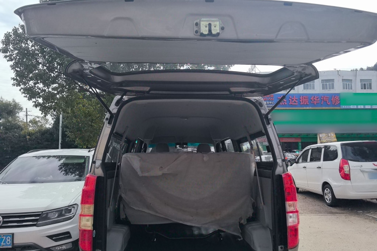 金杯 新海狮X30L 2021款 1.5L财富无空调版客车国VI SWC15M机舱底盘23